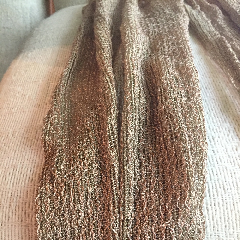 SHAWL/SHOULDER WRAP/SCARF - Picture 2 of 4